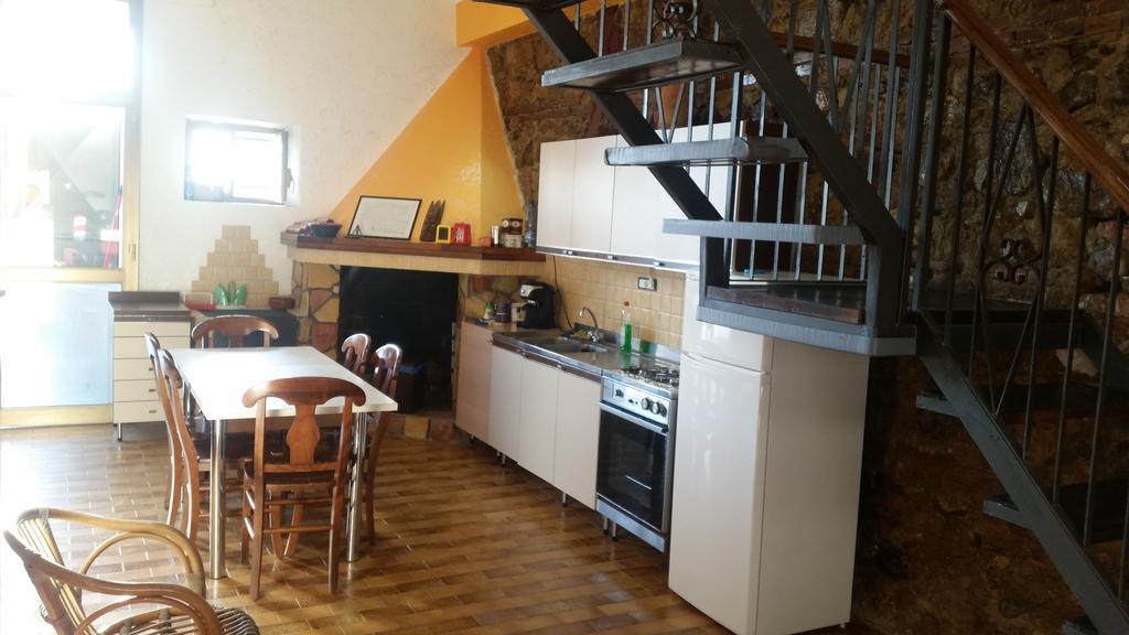 ピッツォ Bed & Breakfast Casa Galeano Bed & Breakfast エクステリア 写真